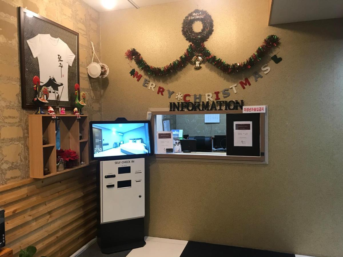 Gung Hotel جيونجو المظهر الخارجي الصورة