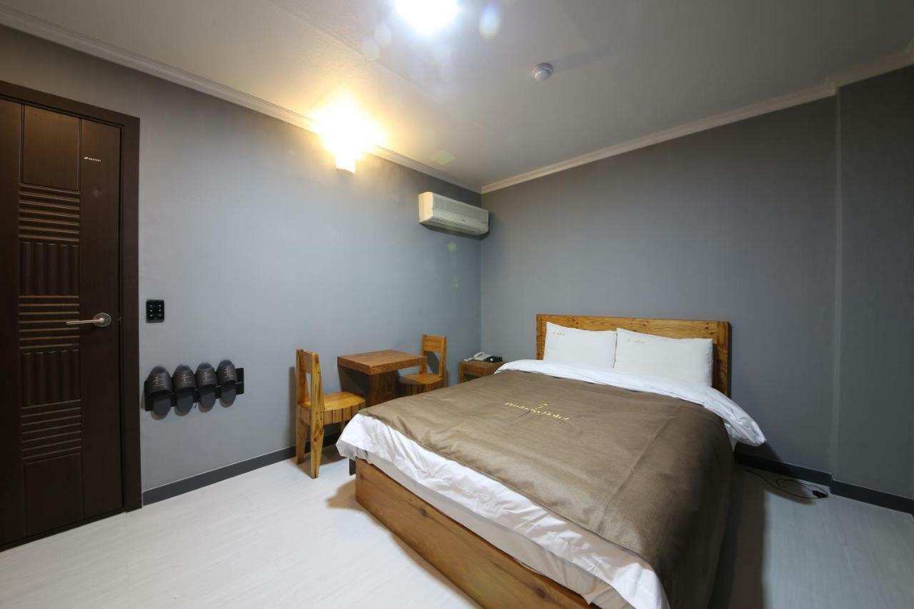 Gung Hotel جيونجو المظهر الخارجي الصورة