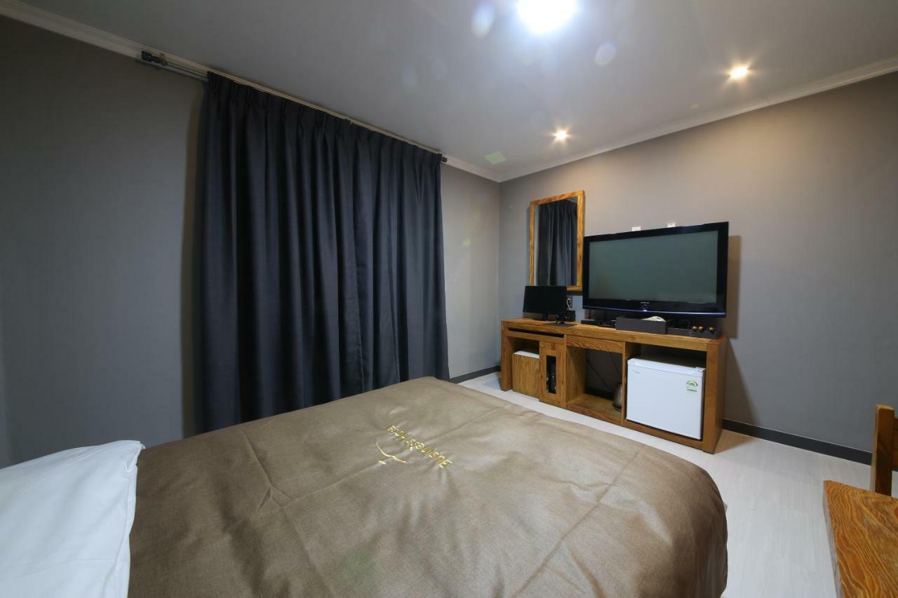 Gung Hotel جيونجو المظهر الخارجي الصورة